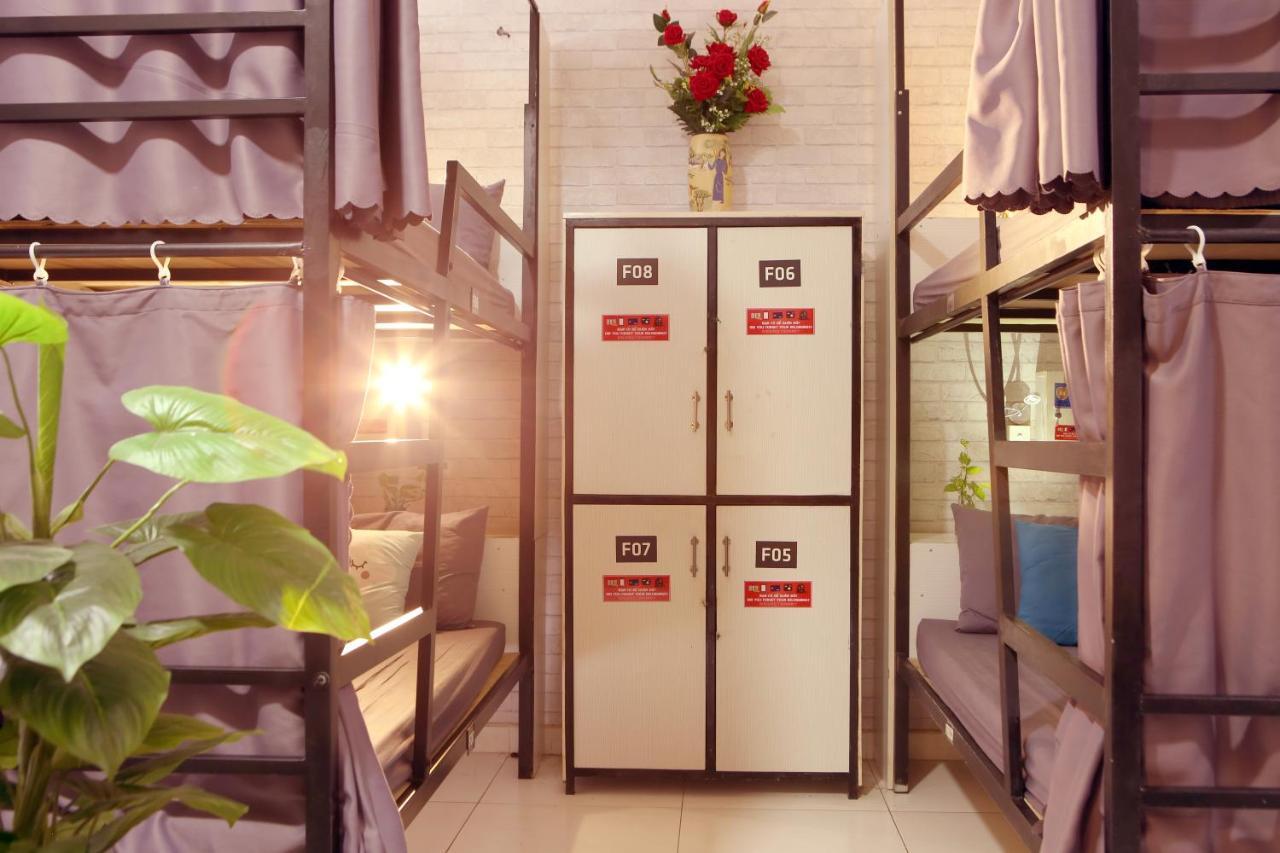 S Phuot Airport Hostel Ho Chi Minh City Exterior photo