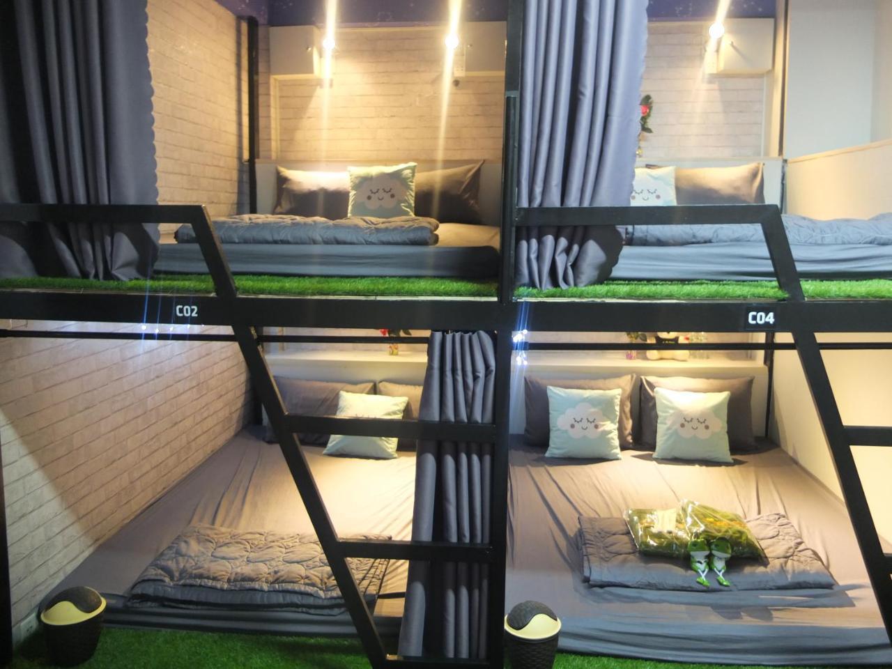 S Phuot Airport Hostel Ho Chi Minh City Exterior photo