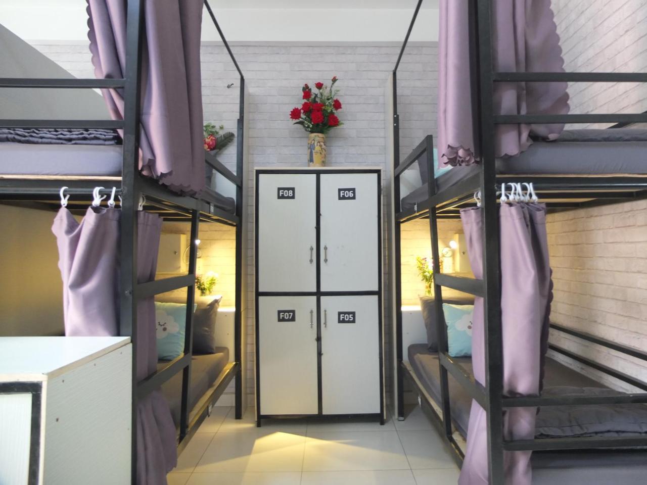 S Phuot Airport Hostel Ho Chi Minh City Exterior photo