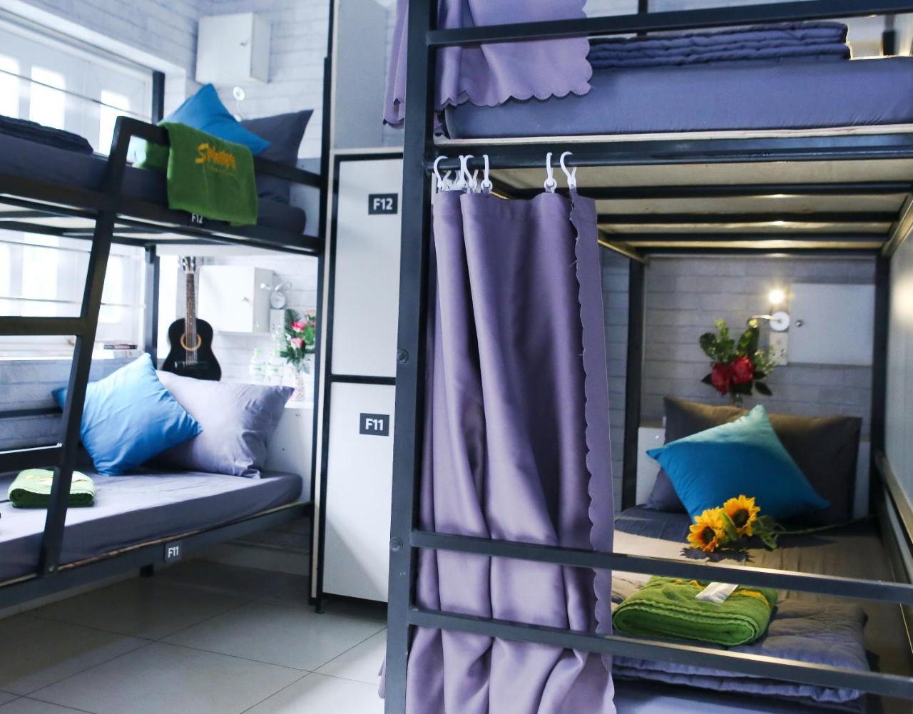 S Phuot Airport Hostel Ho Chi Minh City Exterior photo