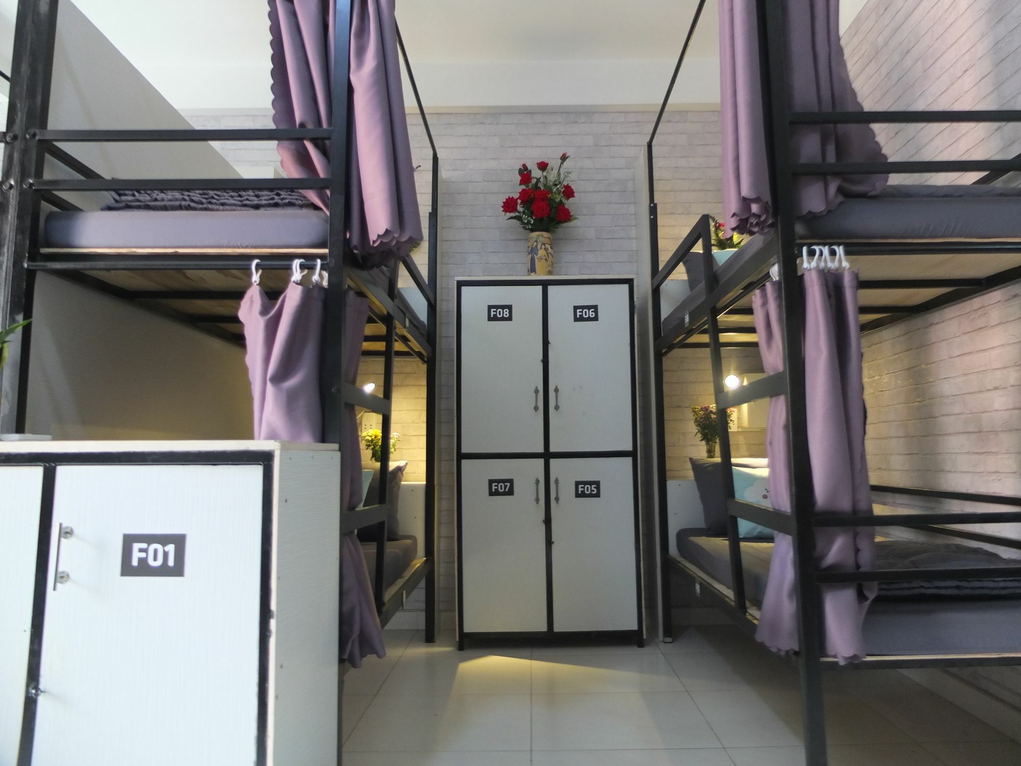 S Phuot Airport Hostel Ho Chi Minh City Exterior photo