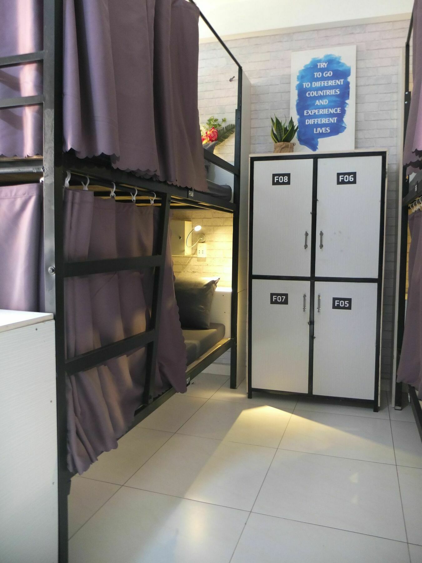 S Phuot Airport Hostel Ho Chi Minh City Exterior photo